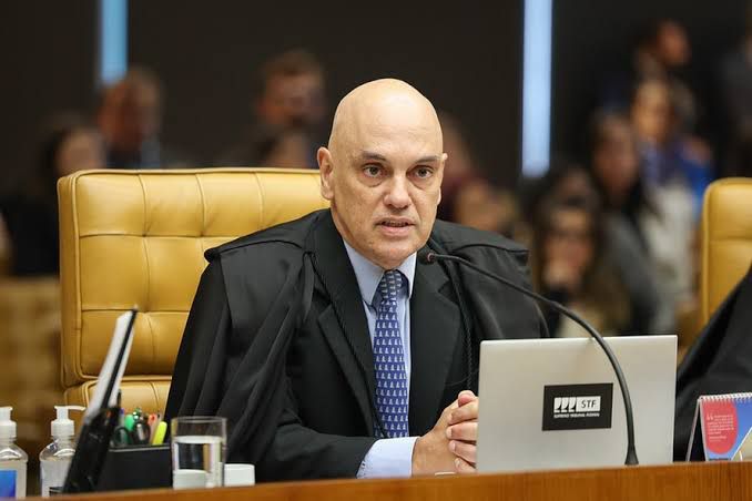 Moraes alerta bancos brasileiros sobre riscos de cumprir sanções estrangeiras