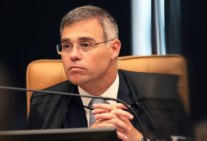 Troca de relatoria no STF renova expectativa em caso de fraudes contra aposentados Troca de relatoria no STF renova expectativa em caso de fraudes contra aposentados