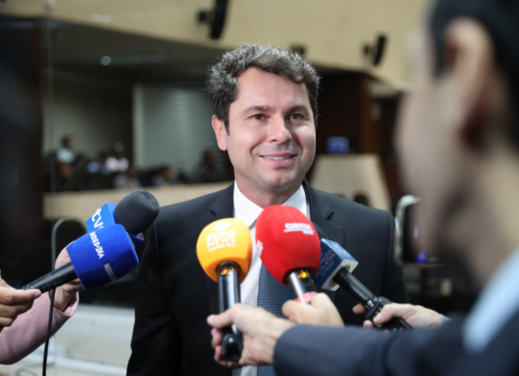 Alexandre Curi confirma pré‑candidatura ao governo do Paraná em 2026