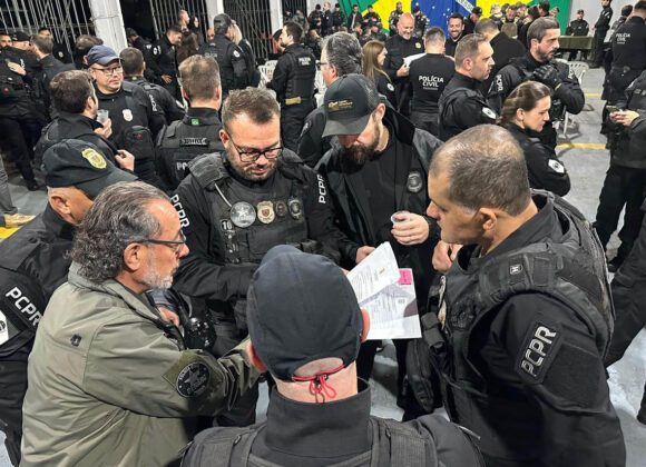 PCPR deflagra operação: 59 mandados contra organização que despachava drogas pelos Correios PCPR deflagra operação: 59 mandados contra organização que despachava drogas pelos Correios