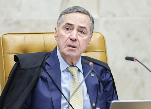 Barroso rebate sanções dos EUA: “Não existe caça às bruxas” Barroso rebate sanções dos EUA: “Não existe caça às bruxas”