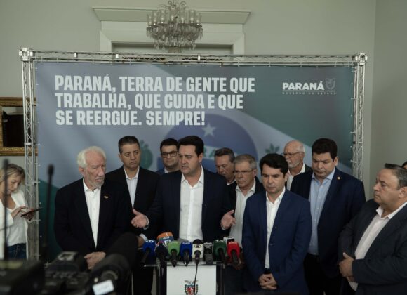 Governo do Paraná anuncia construção de 320 casas e auxílio financeiro para famílias atingidas por tornado em Rio Bonito do Iguaçu