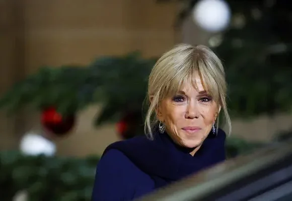 09int-france-brigitte-macron-insult-01-gmcz-articleLarge