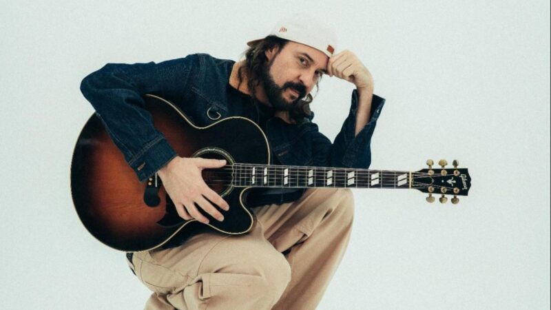 Gabriel o Pensador grava primeiro DVD acústico para comemorar 33 anos de carreira gabriel-o-pensador-divulgacao-800x450