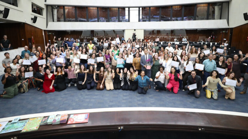 Assembleia homenageia 25 anos do curso de Terapia Ocupacional da UFPR sP7IBZdw5joeJW09i5BE5PoEN266zIi9zvKAIZdP