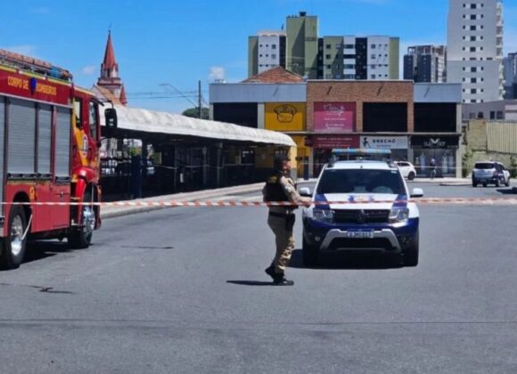 Terminal do Portão em Curitiba é isolado após suspeita de bomba no local TEMPLATE SITE (96)