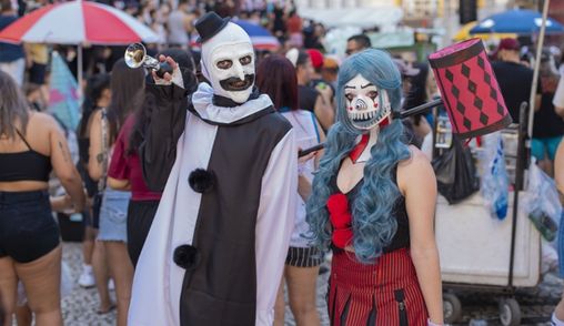 Zombie Walk transforma Curitiba em um passeio “diferente”