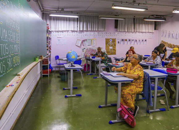 Curitiba abre inscrições para curso gratuito de Português para migrantes IMG_6467