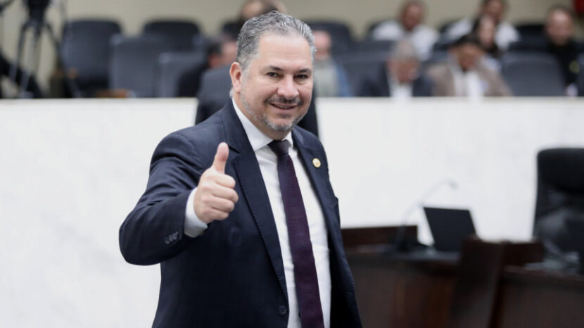 Deputado estadual Gilson de Souza (PL) traz olhar atento sobre doença crônica JVja1zyQs4KI0e3d0FZC1qskKYSJcb9pXiRYbpp2