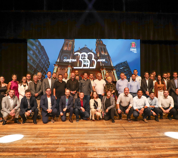 Prefeitos debatem financiamento e desafios das cidades em Curitiba