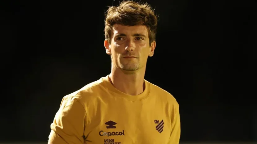 Técnico português deixa o Athletico e saída surpreende IMG_0839