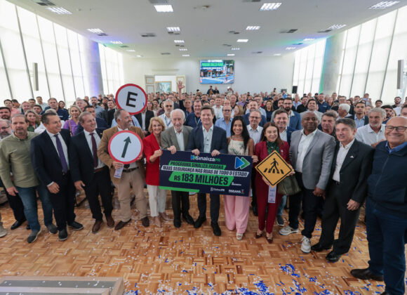 Paraná investe R$ 183 milhões em sinalização e amplia serviços com novo Poupatempo Sinaliza Parana