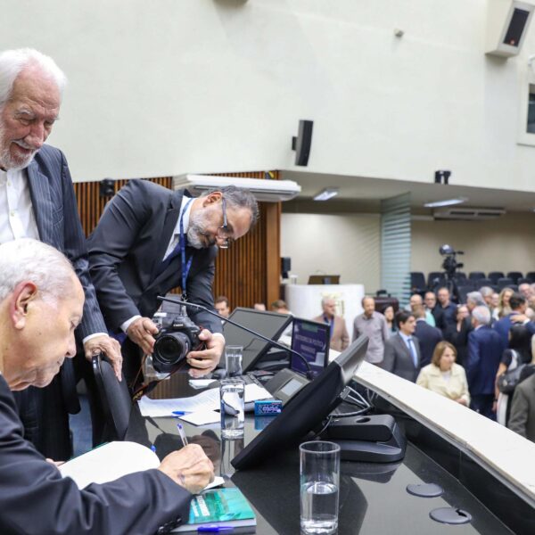 livro política paranaense