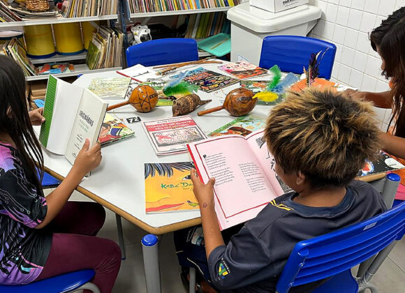 Escolas com bibliotecas
