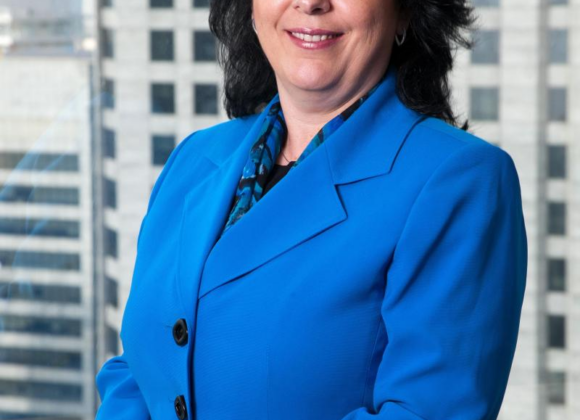 Heloisa Bedicks fortalece liderança feminina no meio corporativo Heloísa Bedicks