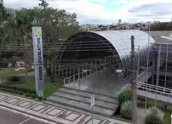 salário mínimo para vereadores de Ponta Grossa