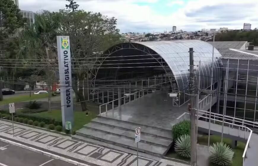 salário mínimo para vereadores de Ponta Grossa